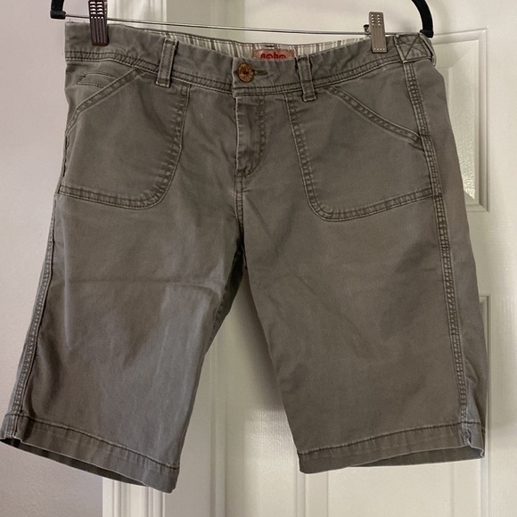 No Boundaries Bermuda Cargo shorts size 9 - Picture 1 of 10